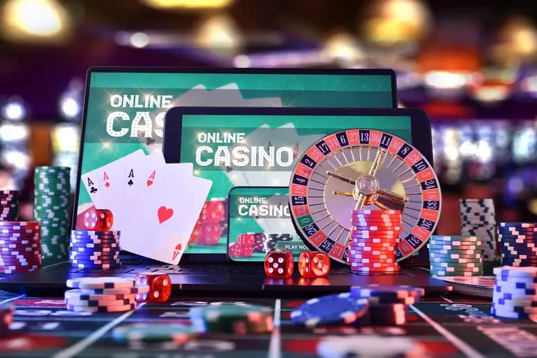 Filipino player selecting a bingo room on dreamph from a mobile phone